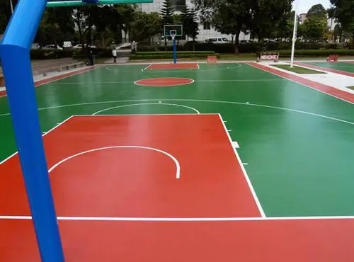 河南球场地面翻新,裂缝修重要性